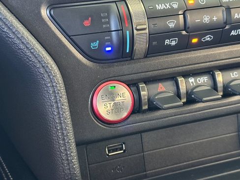 Used 2019 Ford Mustang Shelby GT350 w/ Technology Package RWD image 20