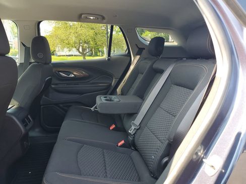 Used 2019 GMC Terrain SLE w/ Driver Convenience Package AWD/4WD image 9