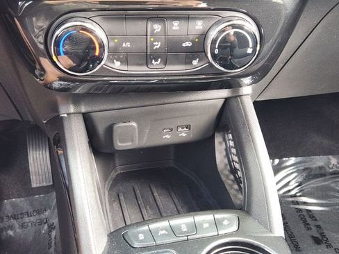 Used 2024 Chevrolet TrailBlazer LT w/ LT Cold Weather Package FWD image 22
