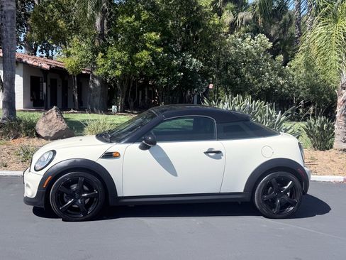 Used 2014 MINI Cooper Coupe FWD image 2