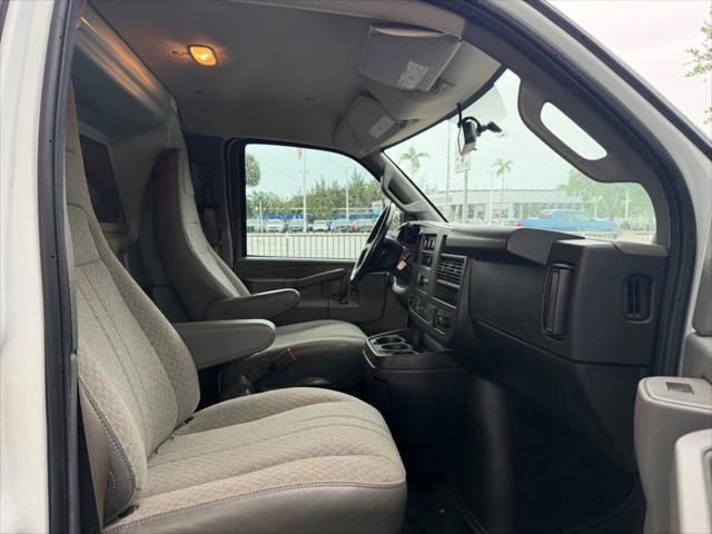 Used 2023 GMC Savana 2500 w/ Driver Convenience Package RWD image 11