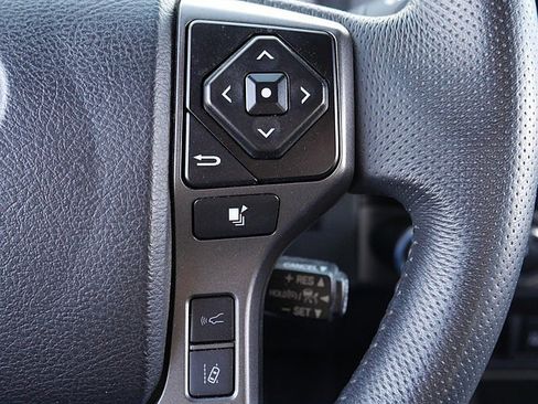 Used 2023 Toyota Tacoma TRD Sport image 32