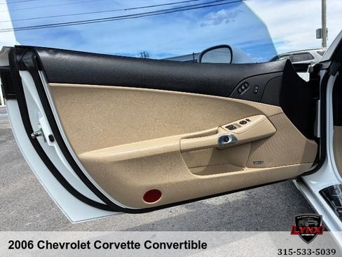 Used 2006 Chevrolet Corvette Convertible w/ Preferred Equipment Group RWD image 10