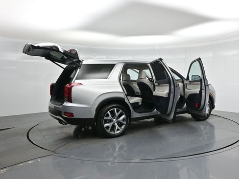 Used 2022 Hyundai Palisade SEL w/ Premium Package image 6