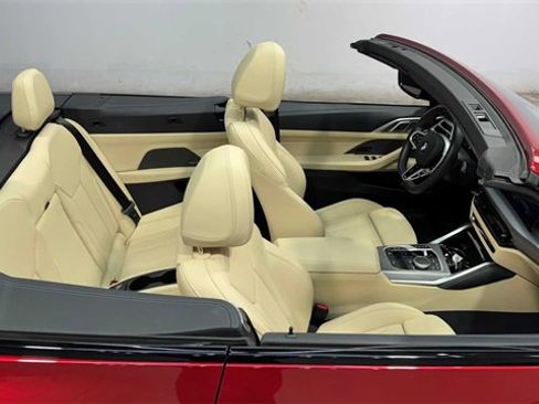 Used 2025 BMW M440i Convertible image 36