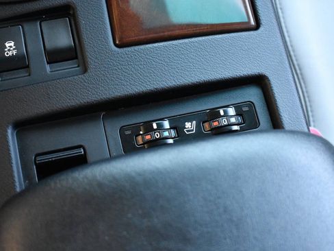 Used 2011 Lexus RX 450h AWD w/ Premium Pkg image 29