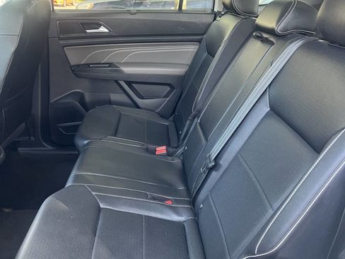 Used 2021 Volkswagen Atlas SE image 22