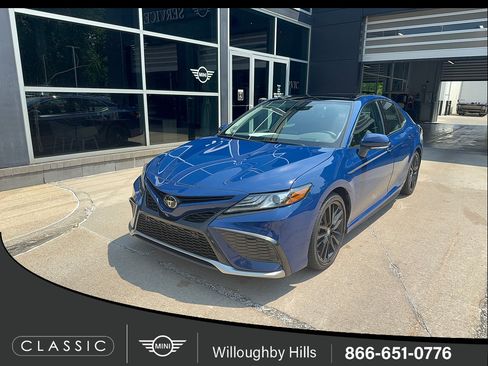 Used 2024 Toyota Camry XSE w/ Navigation Package FWD image 1