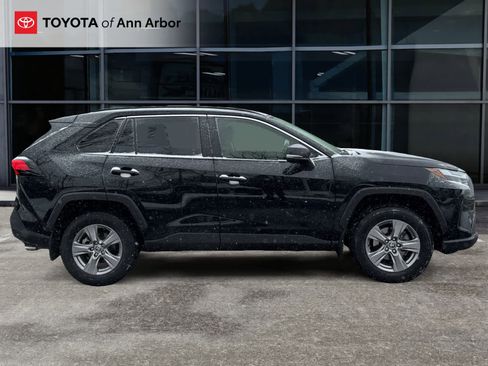 Used 2023 Toyota RAV4 XLE image 13