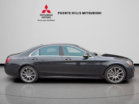 Used 2019 Mercedes-Benz S 560 Sedan image 4