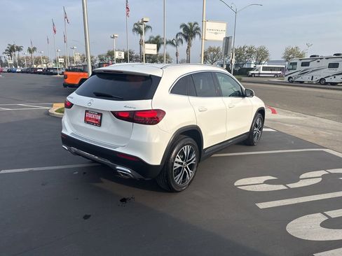 Used 2025 Mercedes-Benz GLA 250 4MATIC image 4