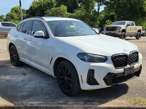Used 2024 BMW X4 xDrive30i w/ Premium Package AWD/4WD image 2