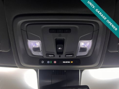 Used 2022 Chevrolet Silverado 1500 LTZ image 16