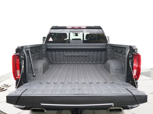 Used 2022 GMC Sierra 1500 Denali w/ Denali Premium Package AWD/4WD image 16