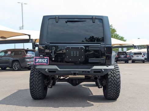Used 2013 Jeep Wrangler Sport AWD/4WD image 7