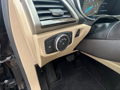 Used 2016 Ford Fusion Energi SE image 24