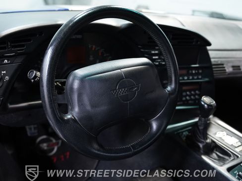 Used 1996 Chevrolet Corvette Coupe RWD image 31
