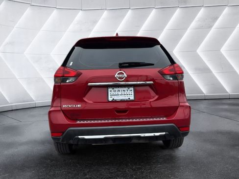 Used 2017 Nissan Rogue S image 6