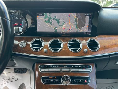Used 2019 Mercedes-Benz E 300 image 14