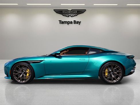 Used 2025 Aston Martin DB12 Coupe image 2