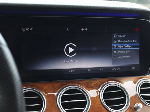 Used 2018 Mercedes-Benz E 400 4MATIC Sedan image 42
