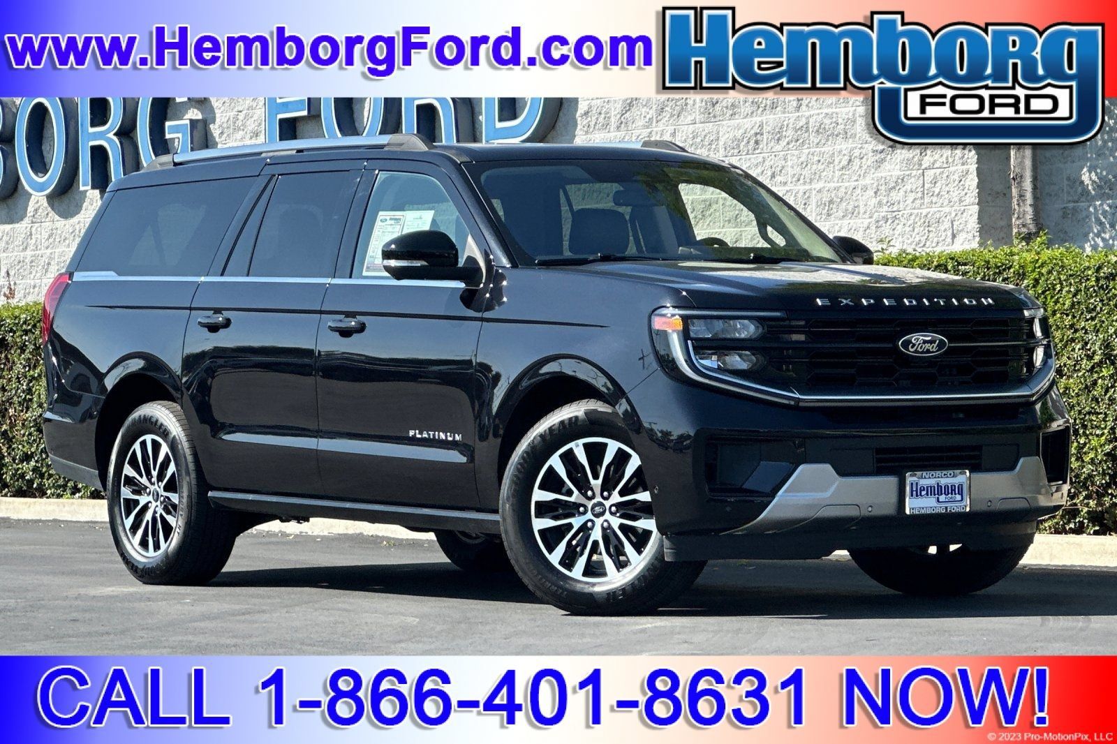 Used 2025 Ford Expedition Max Platinum AWD/4WD image 1