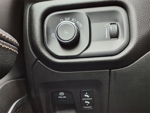Used 2023 RAM 1500 Laramie image 15