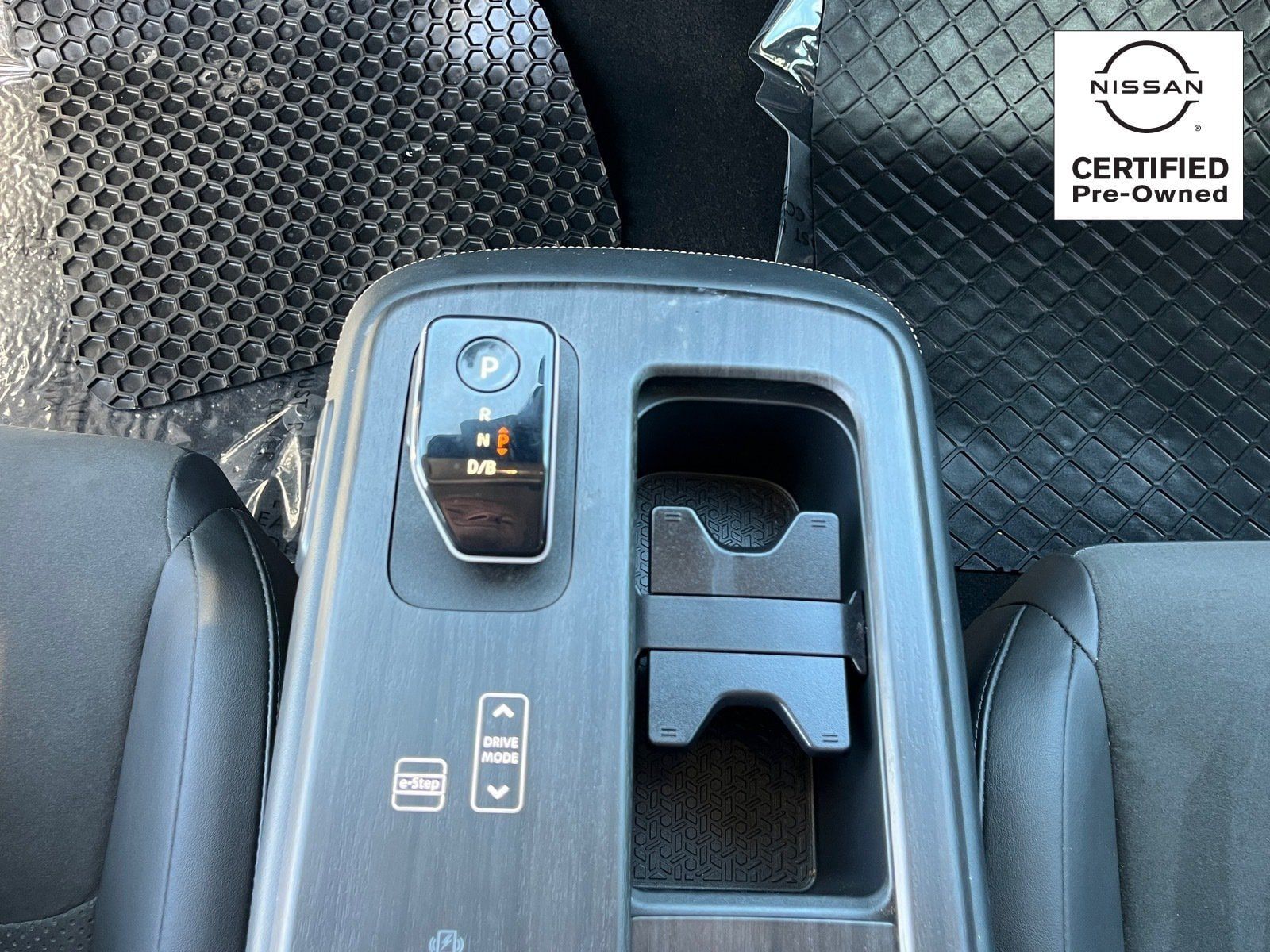 Certified 2025 Nissan Ariya FWD image 27