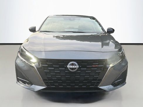New 2025 Nissan Altima 2.5 SR image 3