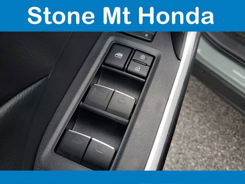 Used 2022 Toyota RAV4 XLE image 21