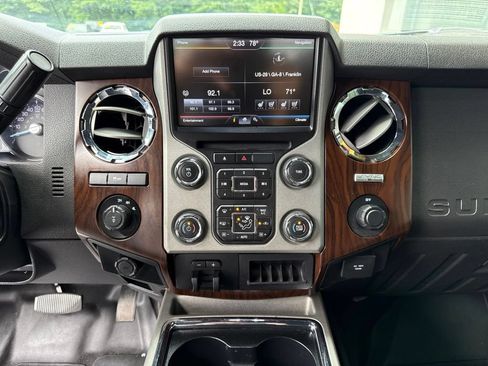 Used 2014 Ford F250 Lariat w/ Chrome Package AWD/4WD image 20