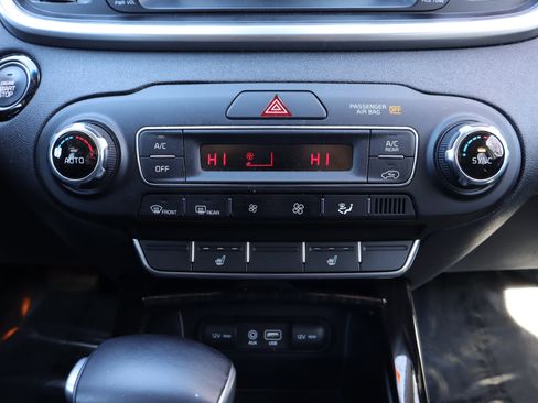 Used 2020 Kia Sorento EX image 14