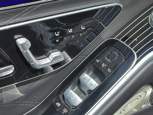 Certified 2023 Mercedes-Benz Maybach S 580 4MATIC image 32