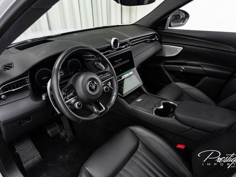 Used 2023 Maserati Grecale Modena image 28