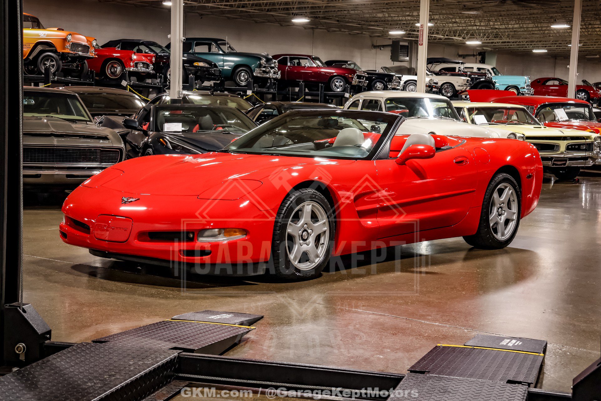 Used 1999 Chevrolet Corvette Convertible w/ Memory Pkg RWD image 18
