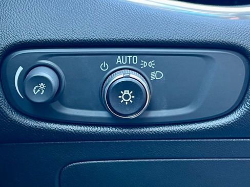 Used 2024 Chevrolet Malibu LT image 27