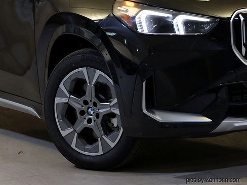 New 2026 BMW X1 xDrive28i w/ Technology Package image 3