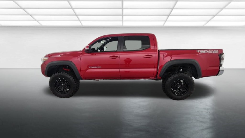 Used 2023 Toyota Tacoma TRD Off-Road AWD/4WD image 4