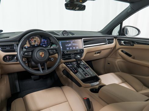 Used 2026 Porsche Macan Turbo image 20