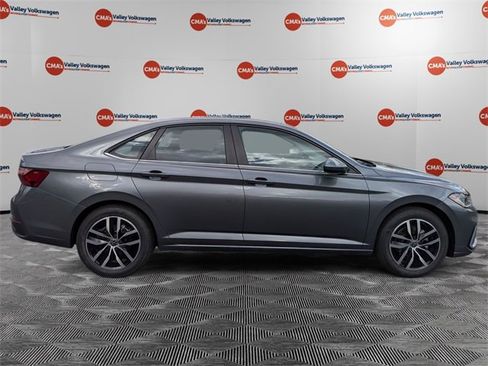 New 2026 Volkswagen Jetta SE image 4