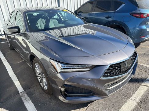 Used 2023 Acura TLX image 2