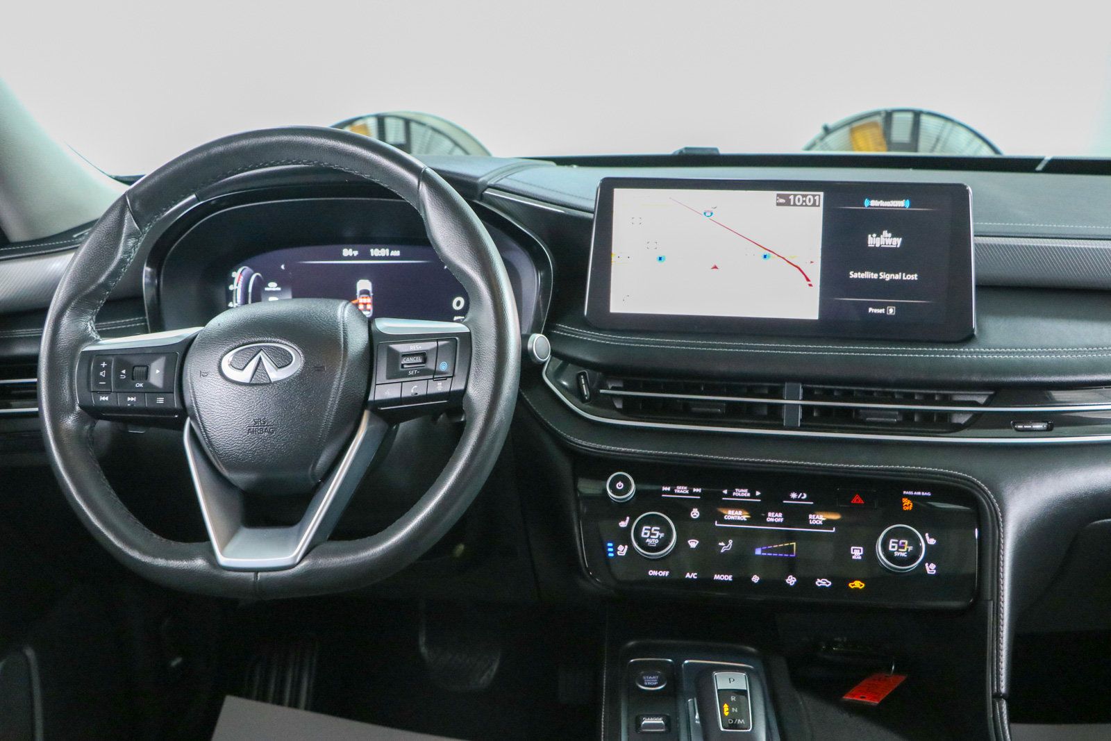 Used 2023 INFINITI QX60 Luxe w/ Cargo Package AWD/4WD image 17