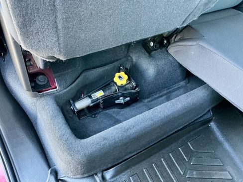 Used 2020 Chevrolet Silverado 1500 LT w/ All-Star Edition image 27