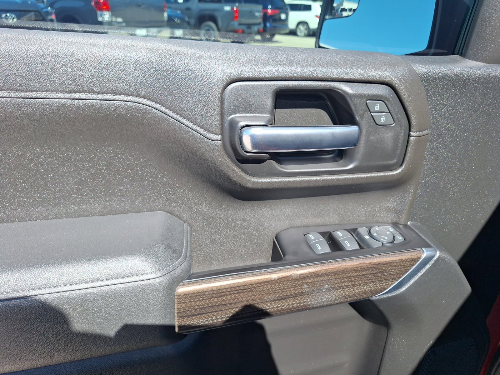 Used 2019 Chevrolet Silverado 1500 LT w/ Texas Edition RWD image 18