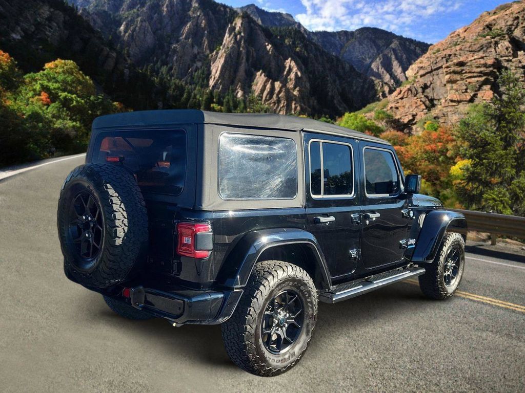 Used 2024 Jeep Wrangler High Altitude AWD/4WD image 3