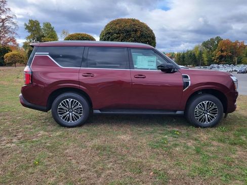 New 2026 Nissan Armada SL image 3