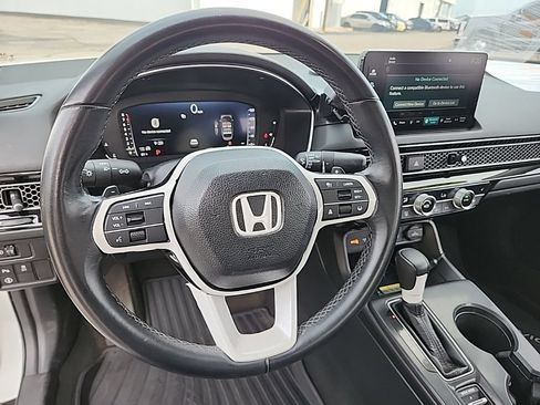 Used 2023 Honda Civic Touring image 12
