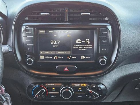 Used 2023 Kia Soul LX w/ LX Technology Package image 13