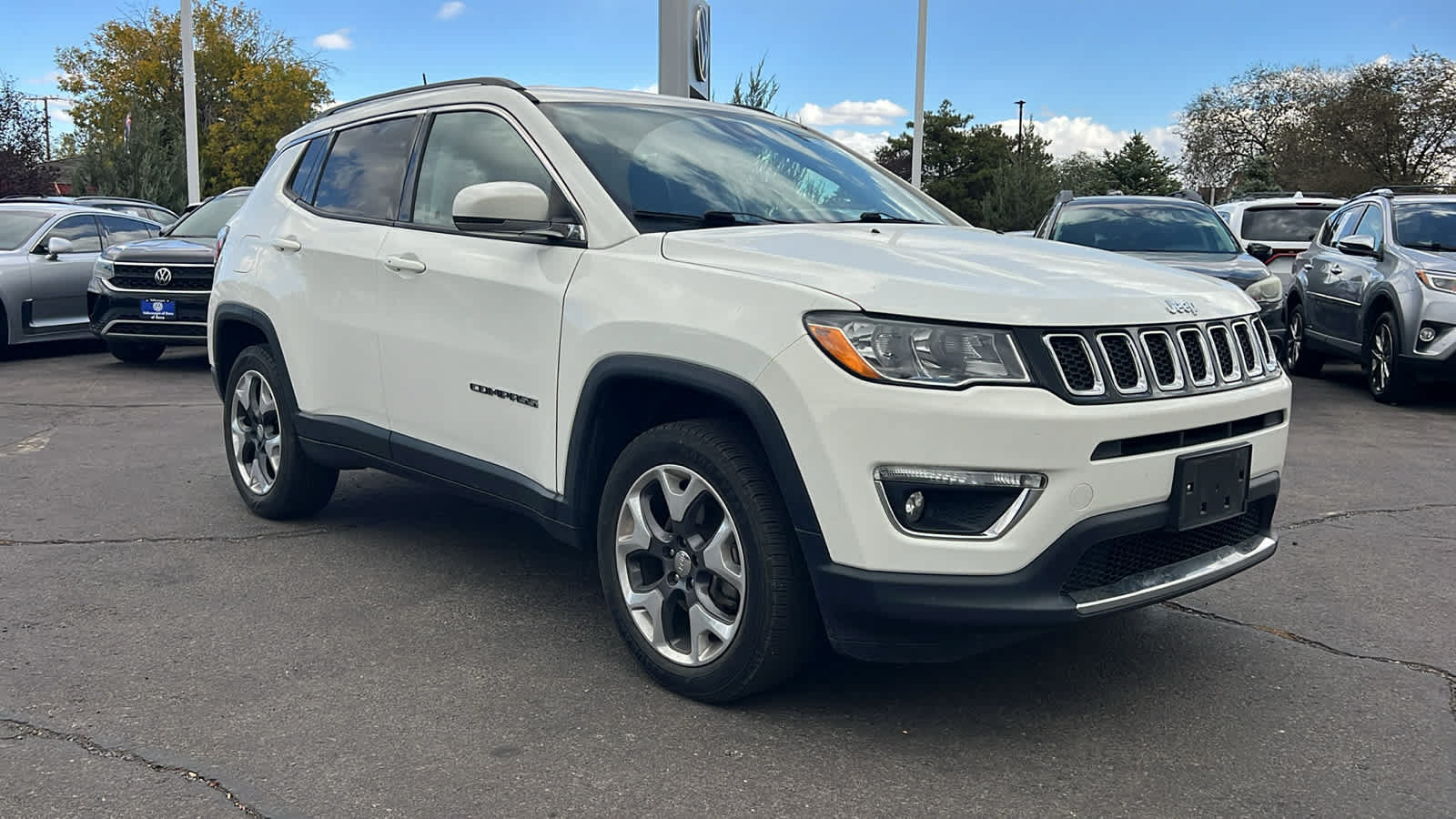 Used 2019 Jeep Compass Limited AWD/4WD image 3