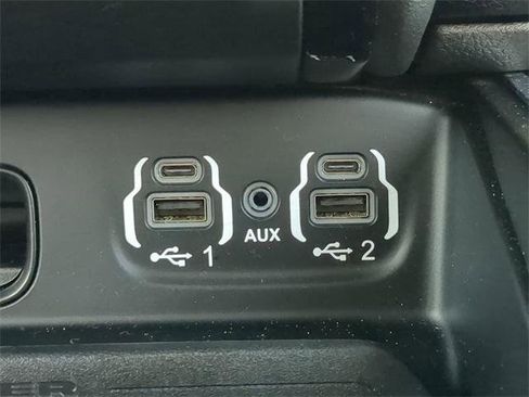 Certified 2022 RAM 3500 Laramie image 27